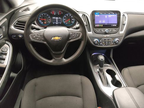 Used 2020 Chevrolet Malibu LT FWD image 22