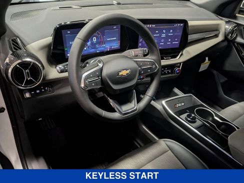 New 2026 Chevrolet Equinox LT w/ Convenience Package II image 18