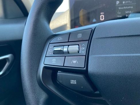 Used 2025 Kia K4 LXS image 12