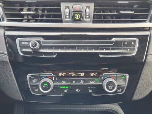 Used 2022 BMW X2 sDrive28i w/ Convenience Package image 19