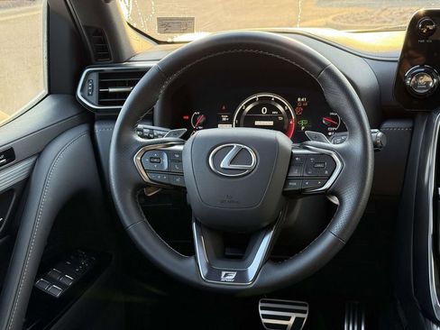 Used 2024 Lexus LX 600 F Sport image 9