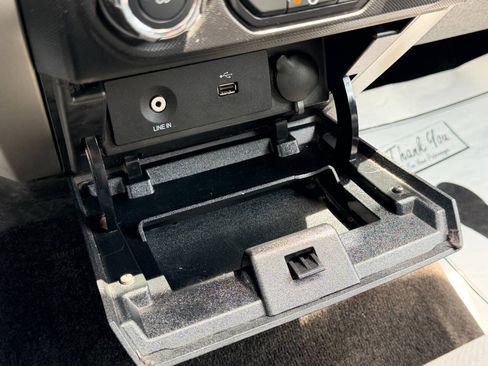 Used 2013 Ford F150 XLT w/ Luxury Equipment Group AWD/4WD image 33