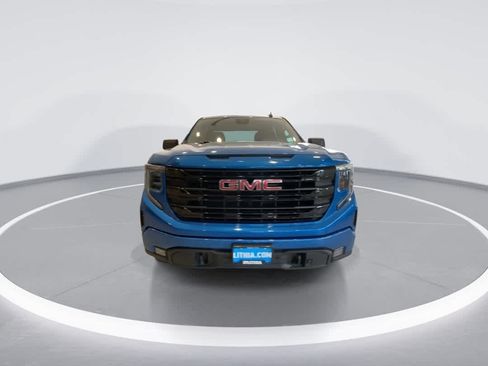 Used 2022 GMC Sierra 1500 Elevation w/ X31 Off-Road Package AWD/4WD image 3