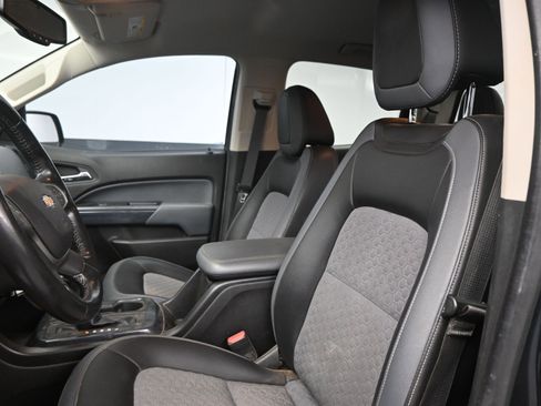 Used 2017 Chevrolet Colorado Z71 image 16