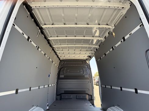 New 2025 Mercedes-Benz Sprinter 2500 image 10