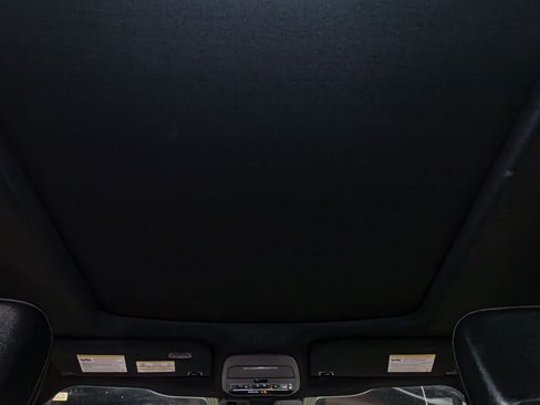 Used 2023 Ford F150 Lariat AWD/4WD image 19