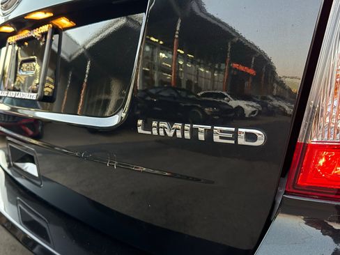 Used 2013 Ford Edge Limited image 9