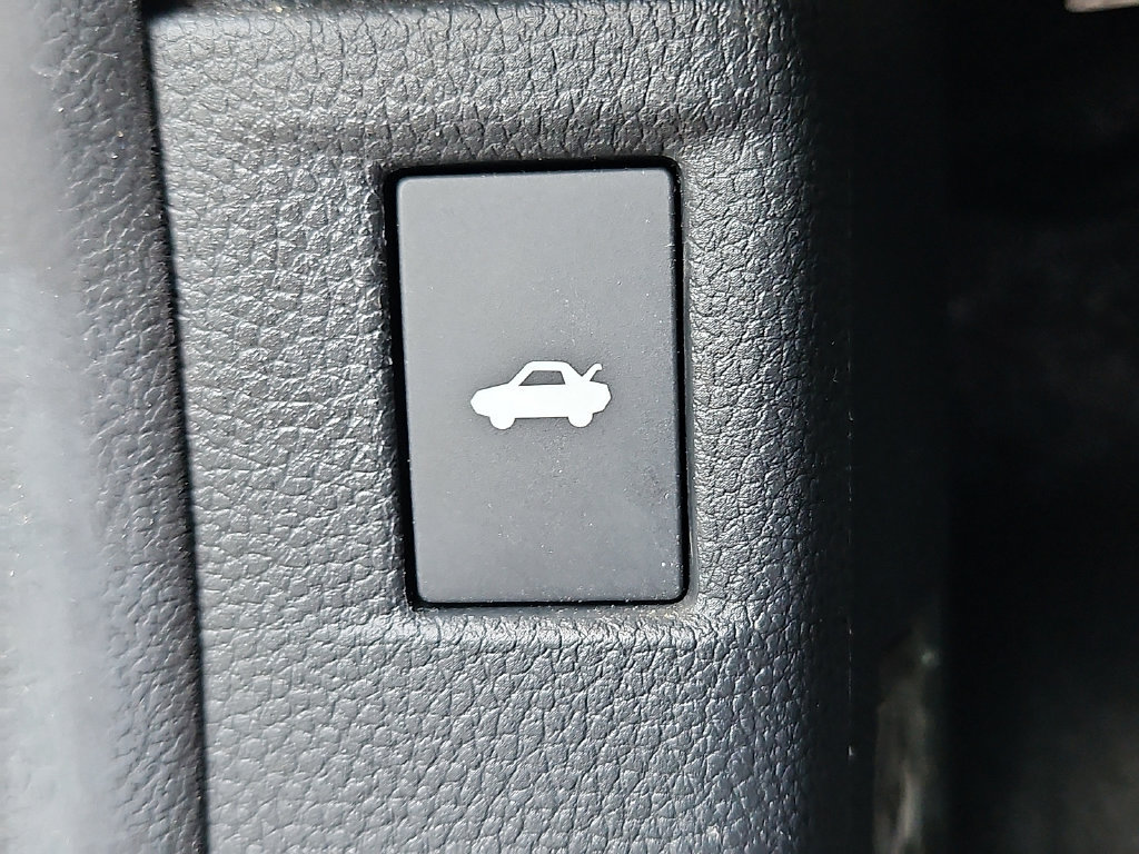Used 2023 Honda Accord LX image 26