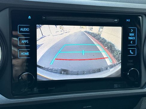 Used 2019 Toyota Tacoma TRD Off-Road image 24