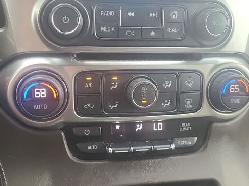 Used 2020 Chevrolet Tahoe LS w/ Enhanced Driver Alert Package image 24