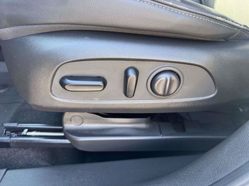 Used 2023 Buick Encore GX Preferred w/ Cold Weather Comfort Package AWD/4WD image 21