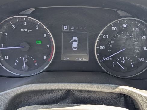 Used 2018 Hyundai Elantra SEL FWD image 32