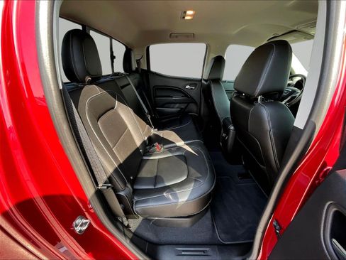 Used 2020 GMC Canyon SLT w/ Driver Alert Package AWD/4WD image 26