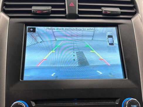 Used 2018 Ford Fusion SE w/ Fusion SE Technology Package FWD image 44