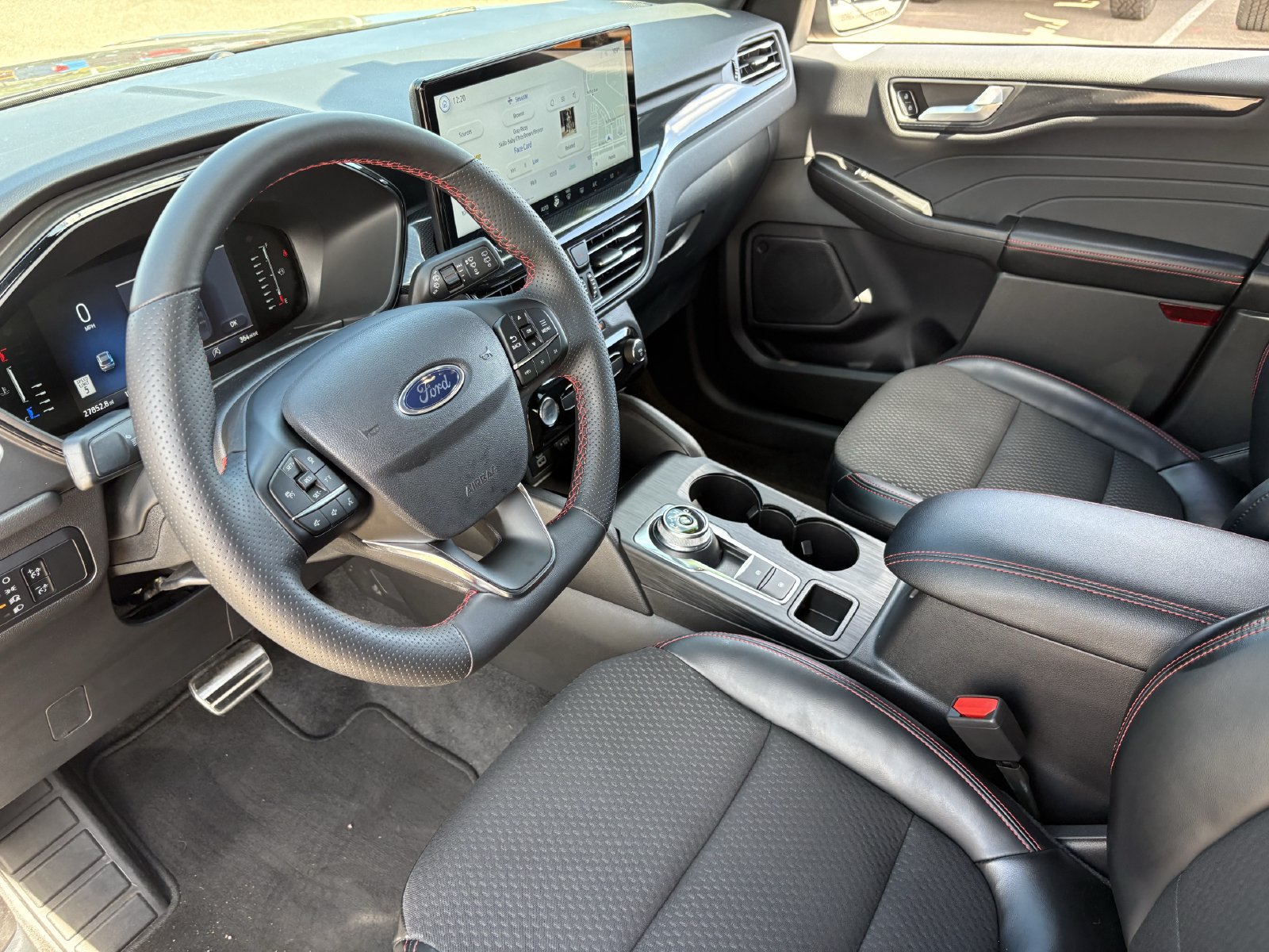 Used 2024 Ford Escape ST-Line w/ Tech Pack #1 FWD image 23