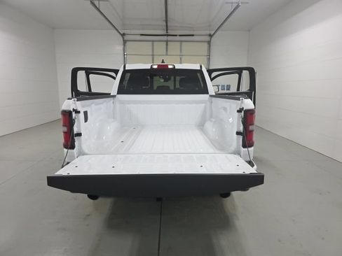 New 2026 RAM 1500 Big Horn AWD/4WD image 13