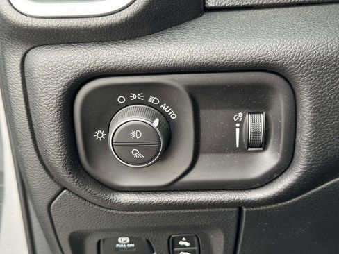 Used 2022 RAM 1500 Big Horn AWD/4WD image 28