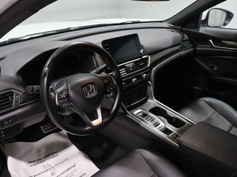 Used 2019 Honda Accord Sport image 16