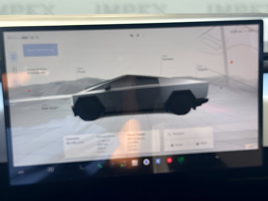 Used 2024 Tesla Cybertruck AWD Crew Cab image 15