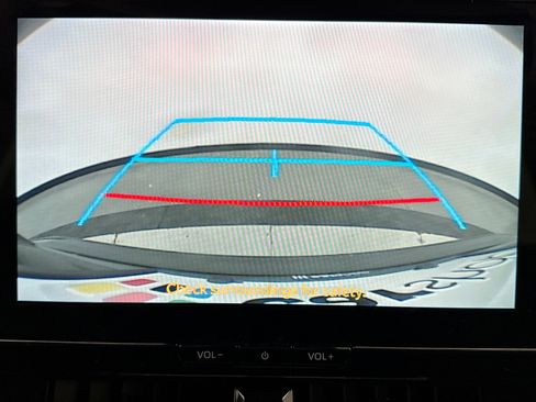 Used 2025 Toyota Corolla SE image 10