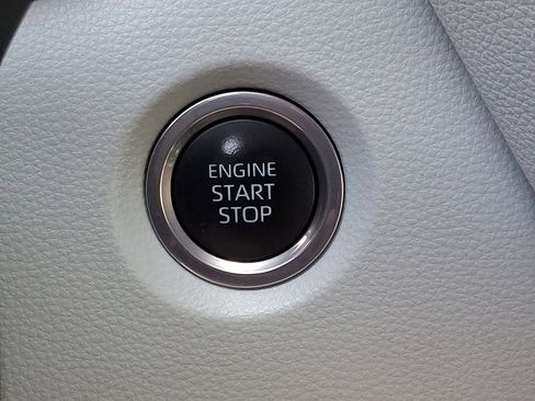 Certified 2023 Toyota Corolla SE image 23