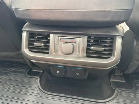 Used 2024 Ford F150 Lariat w/ Equipment Group 502A High AWD/4WD image 17