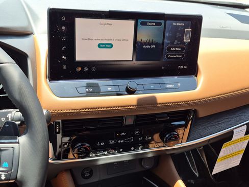 New 2026 Nissan Rogue Platinum AWD/4WD image 16