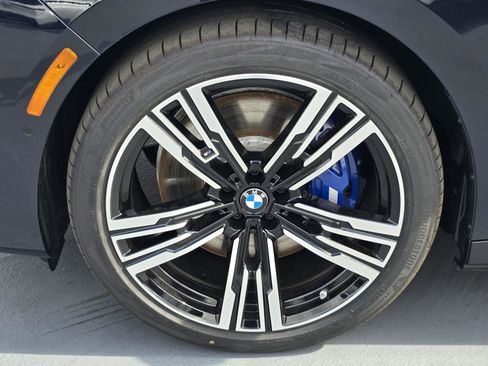New 2026 BMW i7 eDrive50 w/ M Sport Package image 6