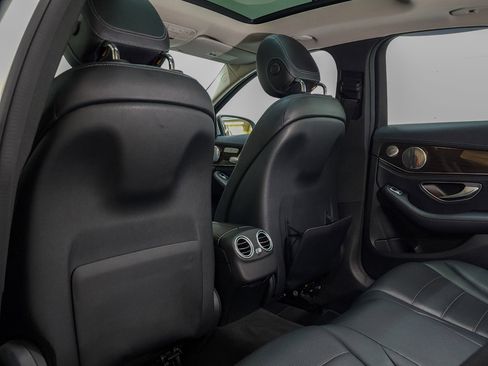 Used 2015 Mercedes-Benz C 300 4MATIC Sedan image 42