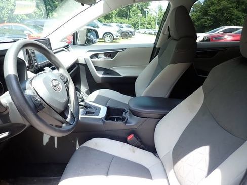 Certified 2022 Toyota RAV4 XLE AWD/4WD image 10