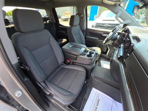 Used 2023 Chevrolet Silverado 1500 LT AWD/4WD image 14