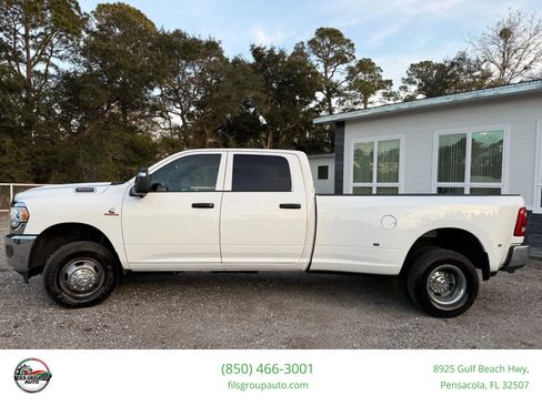 Used 2024 RAM 3500 Tradesman w/ Towing Technology Group AWD/4WD image 8