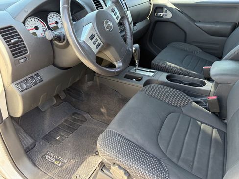 Used 2017 Nissan Frontier PRO-4X AWD/4WD image 10