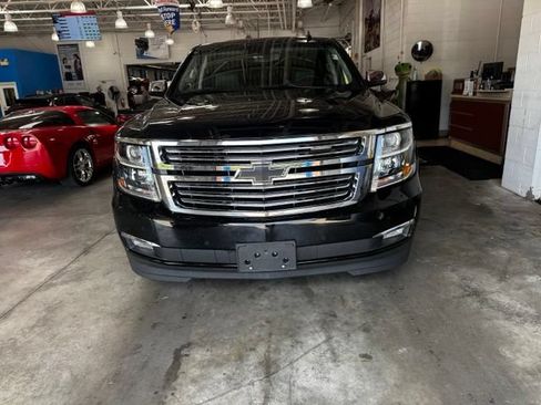 Used 2020 Chevrolet Suburban Premier w/ Max Trailering Package AWD/4WD image 2