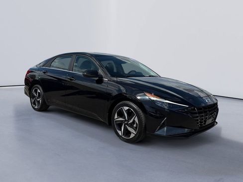 Certified 2023 Hyundai Elantra Limited image 1