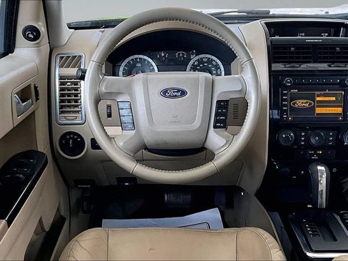 Used 2010 Ford Escape Limited AWD/4WD image 8