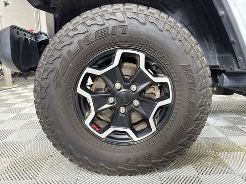 Used 2023 Jeep Gladiator Rubicon w/ Trailer Tow Package AWD/4WD image 20