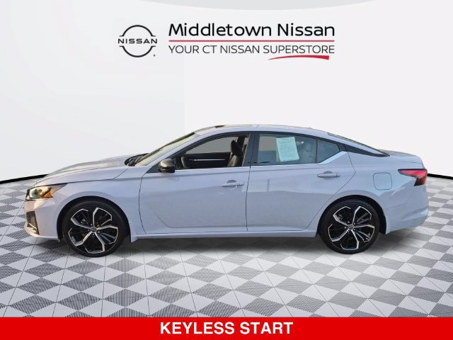 Certified 2024 Nissan Altima 2.5 SR w/ SR Premium Package FWD image 7