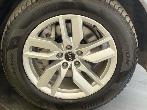 Used 2023 Audi Q5 2.0T Premium w/ Convenience Package image 14