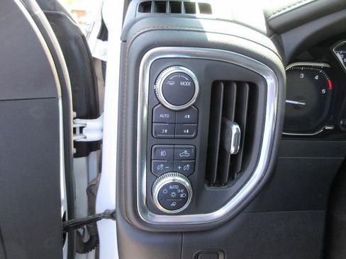 Certified 2022 GMC Sierra 2500 AT4 w/ AT4 Preferred Package AWD/4WD image 28