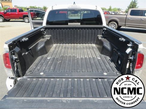 Used 2021 Toyota Tacoma TRD Sport image 29