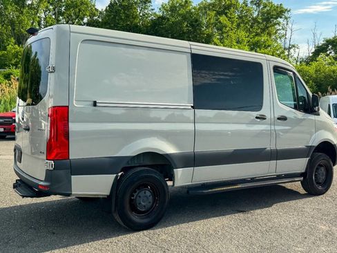Used 2022 Mercedes-Benz Sprinter 2500 image 3