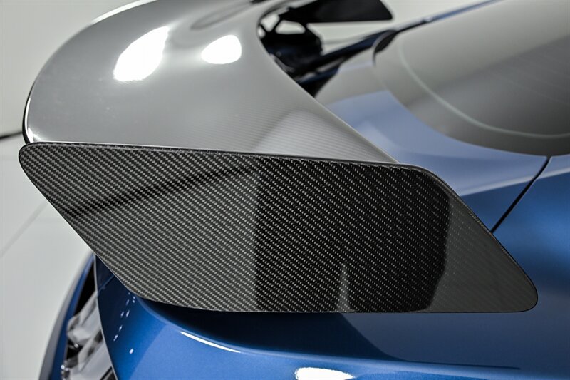 Used 2021 Ford Mustang Shelby GT500 w/ Carbon Fiber Track Pack RWD image 18