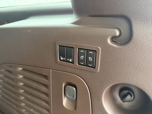 Used 2019 GMC Yukon XL Denali w/ Open Road Package image 30