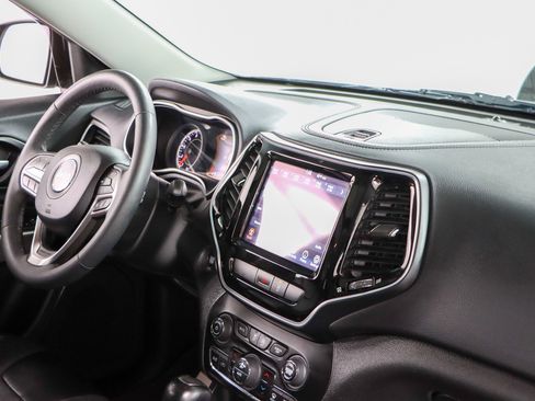 Used 2022 Jeep Cherokee Limited AWD/4WD image 26