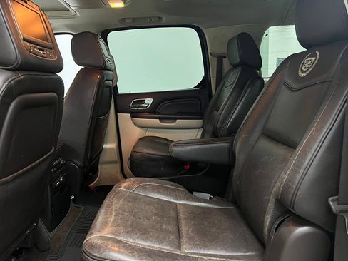 Used 2013 Cadillac Escalade ESV Platinum AWD/4WD image 13