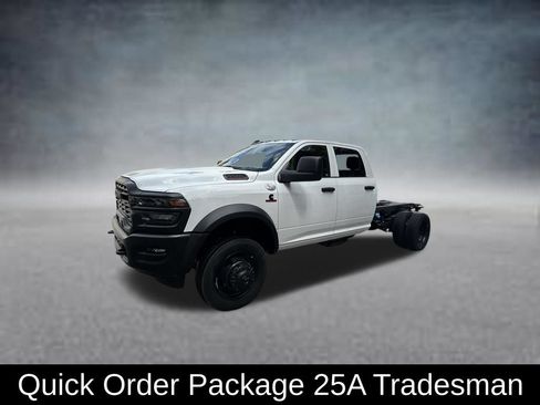 Used 2025 RAM 5500 Tradesman AWD/4WD image 3
