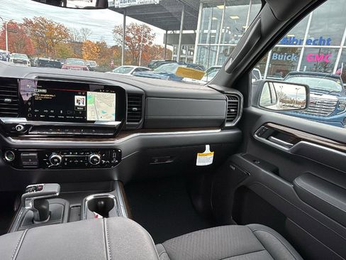 New 2025 GMC Sierra 1500 Elevation w/ Preferred Package image 28