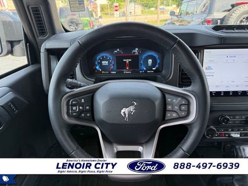 Used 2025 Ford Bronco Badlands AWD/4WD image 13