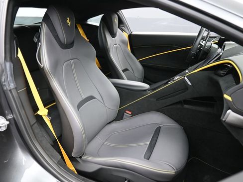 Used 2022 Ferrari Roma image 29